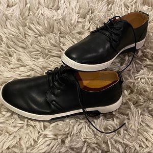 Men’s Casual Shoes